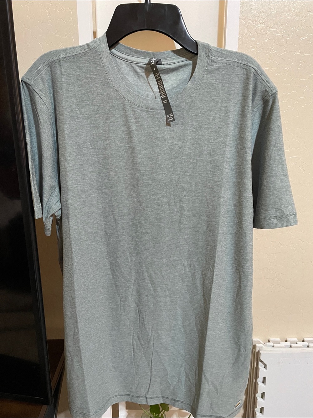 Vuori Strato Short Sleeve Crew Tee - Picture 1 of 4
